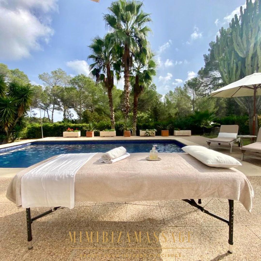 mobile spa Ibiza massage beauty yoga services at luxury villa