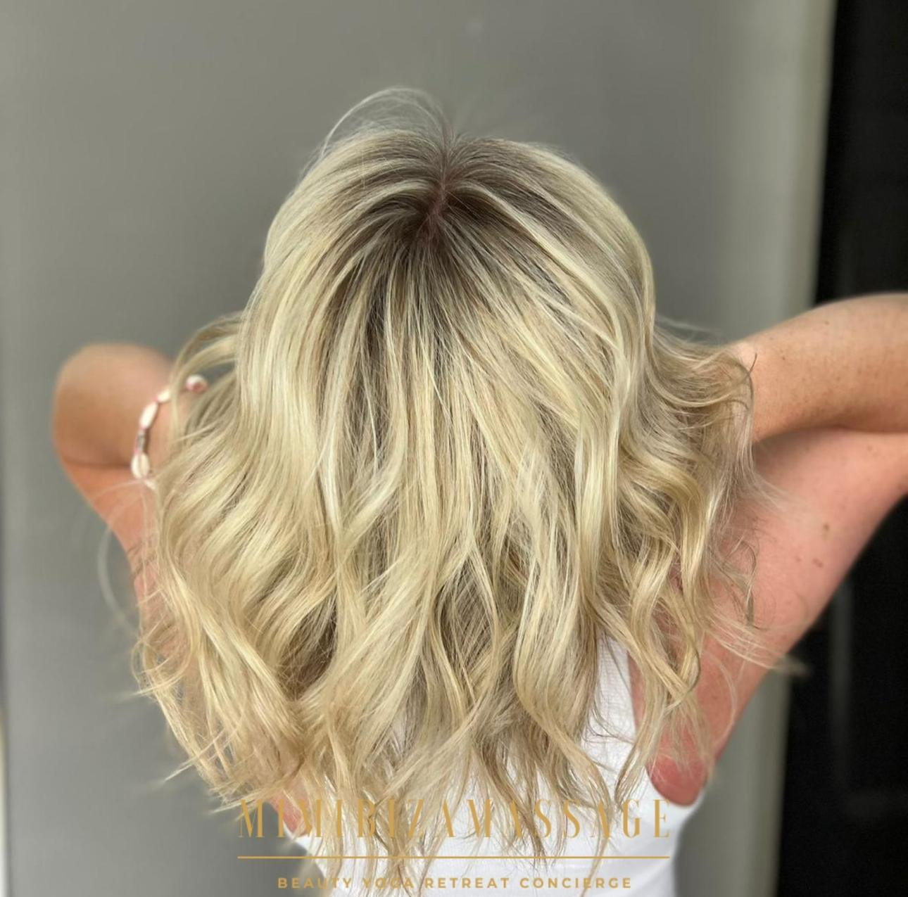 mobile beauty service in Ibiza makeup hairstyling manicure